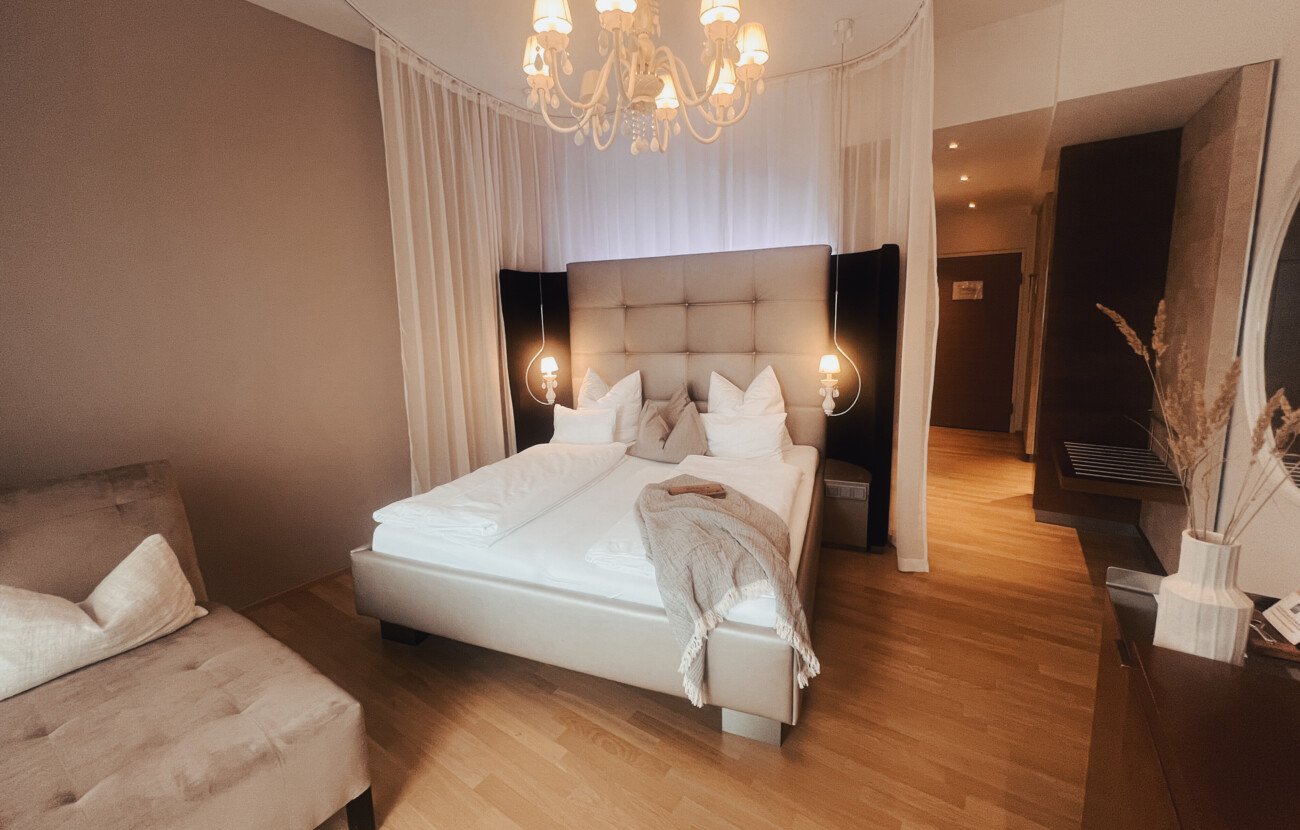 Das Seeside Garten Doppelzimmer im Hotel Seewirt Mattsee in Österreich