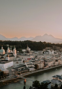Blick auf die Salzburger Altstadt und den Dom
