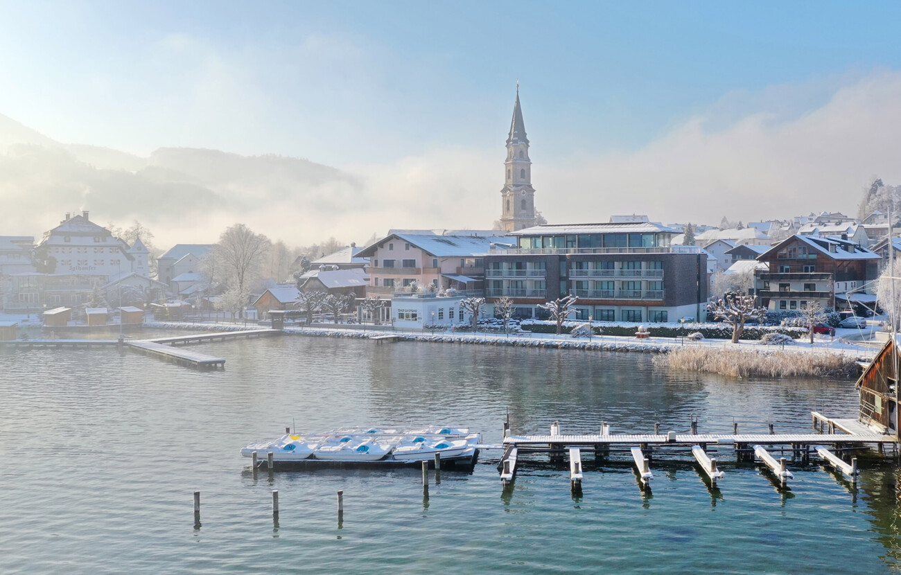 Die verschneite Landschaft rund um den Mattsee