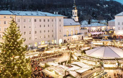 Der hellerleuchtete Christkindlmarkt beim Adventurlaub in Salzburg